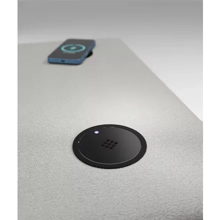 VersaCharger fekete / csiszolt fekete USB kábellel és adapterrel 230 V-ra